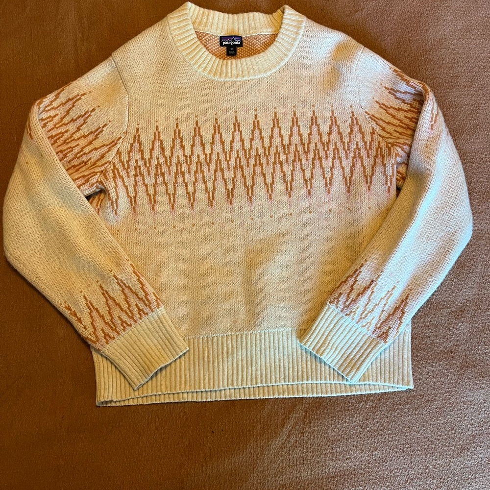 Patagonia Recycled Wool Crewneck Sweater - NWOT - Picture 2 of 3